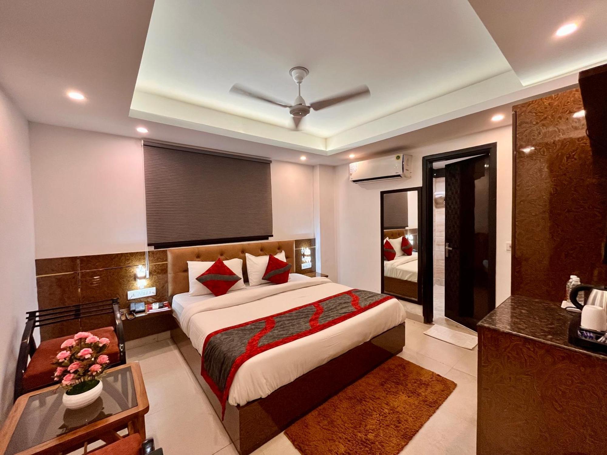 Hotel The Gold Inn - Karol Bagh Delhi المظهر الخارجي الصورة