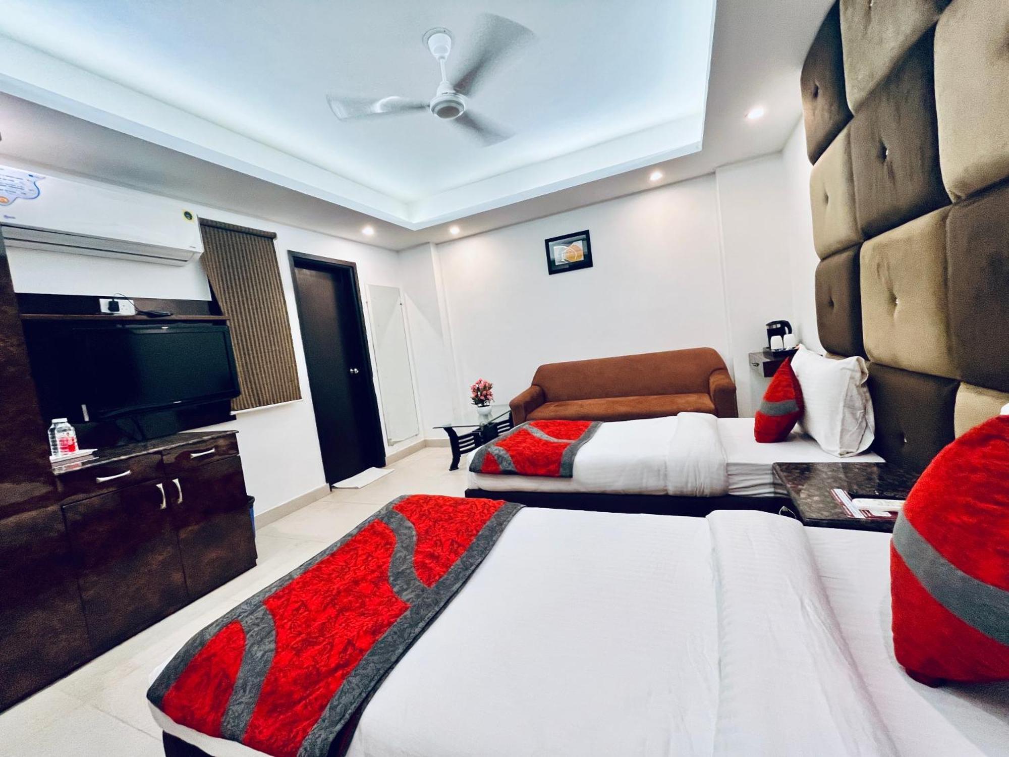 Hotel The Gold Inn - Karol Bagh Delhi المظهر الخارجي الصورة